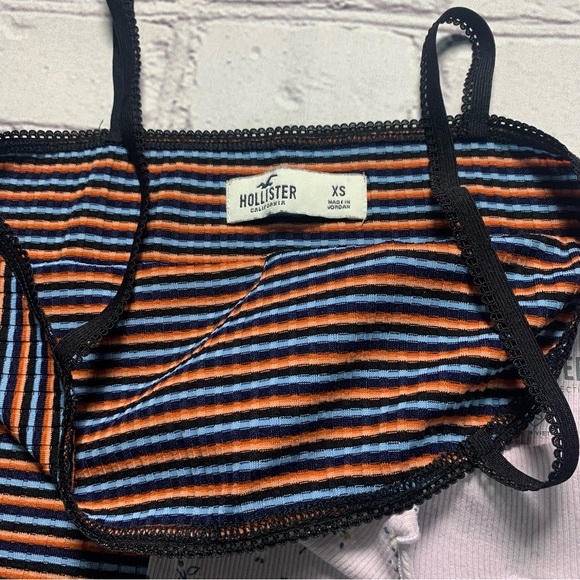 HOLLISTER Lot of 2 Lounge Tanks - Picture 5 of 5